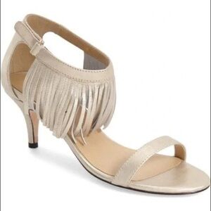 Vaneli Lakin fringe dressy sandals size 10 NEW platinum